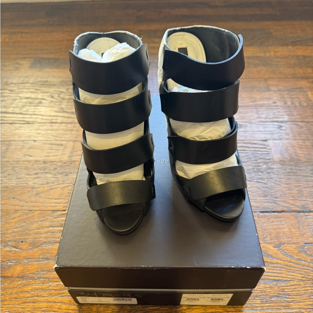 Narciso Rodriguez Black & Putty Wedge Sandals – Size 39.5 (US 9.5)